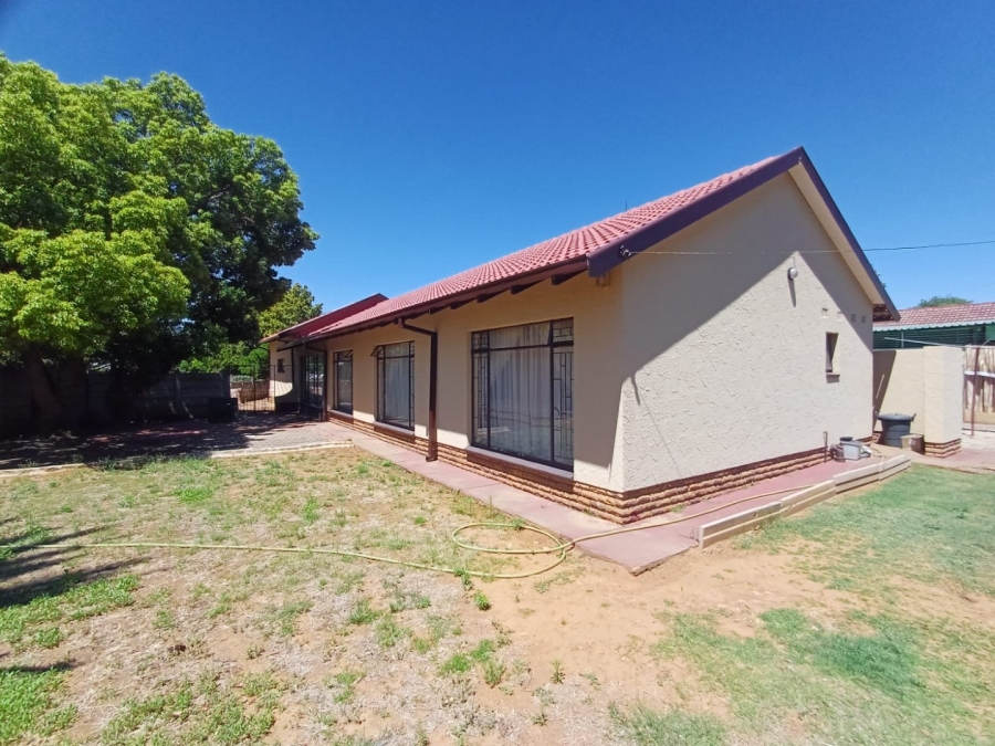 3 Bedroom Property for Sale in Meiringspark Ext 4 North West